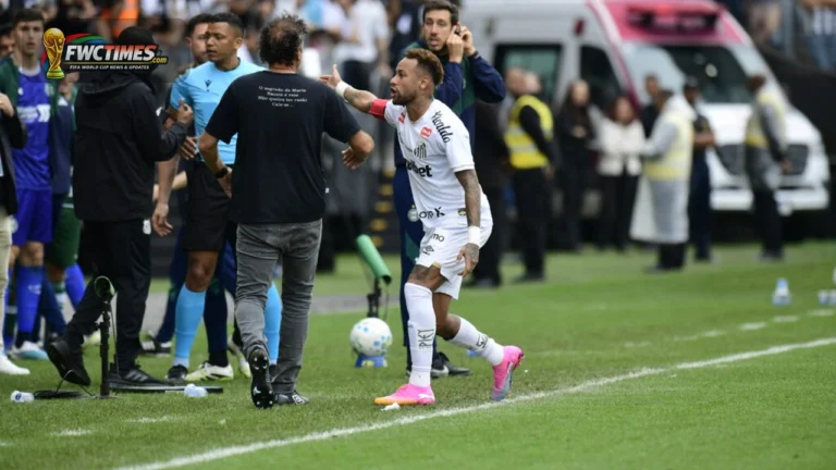 Neymar arguing near the touchline during Santos vs Coritiba before Brazil squad reveal