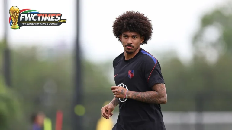 Chris Richards training with the United States squad before the World Cup opener against Paraguay